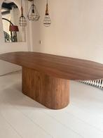 Ovale walnoot eettafel nieuwstaat 230 x 110 cm, Huis en Inrichting, Tafels | Eettafels, Ophalen, 100 tot 150 cm, Vijf personen of meer