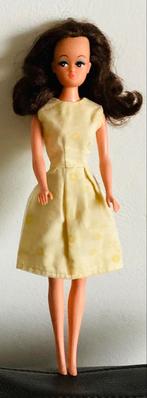 Vintage 1960’s Brunette Plasty Petra fashion pop, Verzamelen, Fashion Doll, Gebruikt, Ophalen of Verzenden