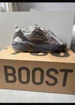 Yeezy Tephra 700 V2 - Maat 44 2/3 - Nieuw, Ophalen of Verzenden, Nieuw, Sneakers of Gympen