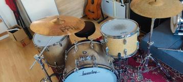 Beverley vintage drumstel beschikbaar voor biedingen