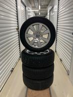 Volvo Winterbanden Set 205/60 R16, Auto-onderdelen, Gebruikt, 16 inch, Banden en Velgen, Personenwagen