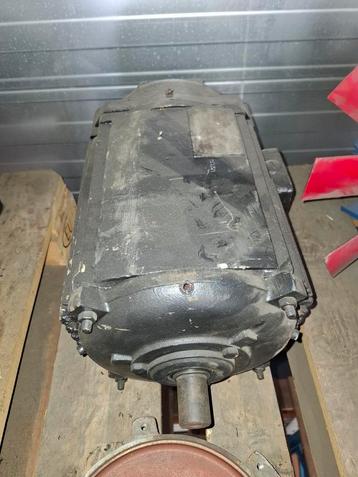 Govet 9 KVa 380 v generator gereviseerd  beschikbaar voor biedingen