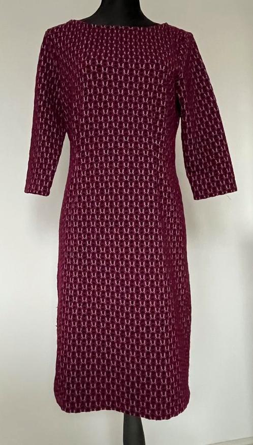Yessica aubergine kleurige getailleerde jurk maat S/M, Kleding | Dames, Jurken, Zo goed als nieuw, Maat 38/40 (M), Paars, Knielengte