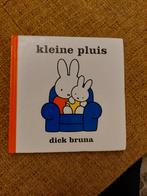 Dick Bruna - Kleine pluis, Fictie algemeen, Ophalen of Verzenden, Zo goed als nieuw, Dick Bruna
