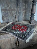 Perziche kleedje, Ophalen