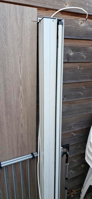 Projecta Elektrisch projectiescherm  beschikbaar voor biedingen