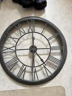 Grote klok - diameter 93cm, Ophalen, Gebruikt, Analoog, Wandklok
