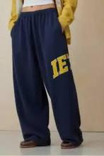 Gezocht! Iets frans jogger blauw maat M, Kleding | Heren, Ophalen of Verzenden, Zo goed als nieuw, Blauw