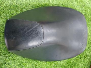 Zadel Aerox zit buddy monoseat bijrijder zit rubber beschikbaar voor biedingen