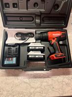 Makita M8301DWE Boor- en Schroefmachine - Zo goed als nieuw!, Doe-het-zelf en Verbouw, Gereedschap | Boormachines, Variabele snelheid