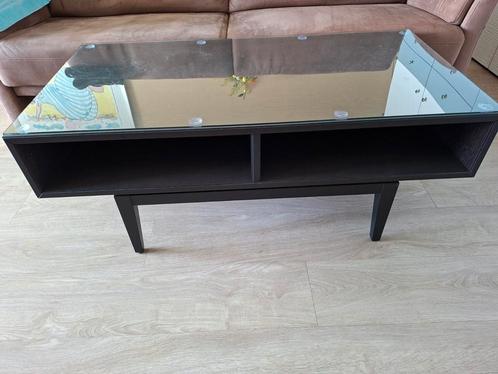 Zwart/bruine salontafel ikea, Huis en Inrichting, Tafels | Salontafels, Zo goed als nieuw, Minder dan 50 cm, 50 tot 100 cm, 100 tot 150 cm