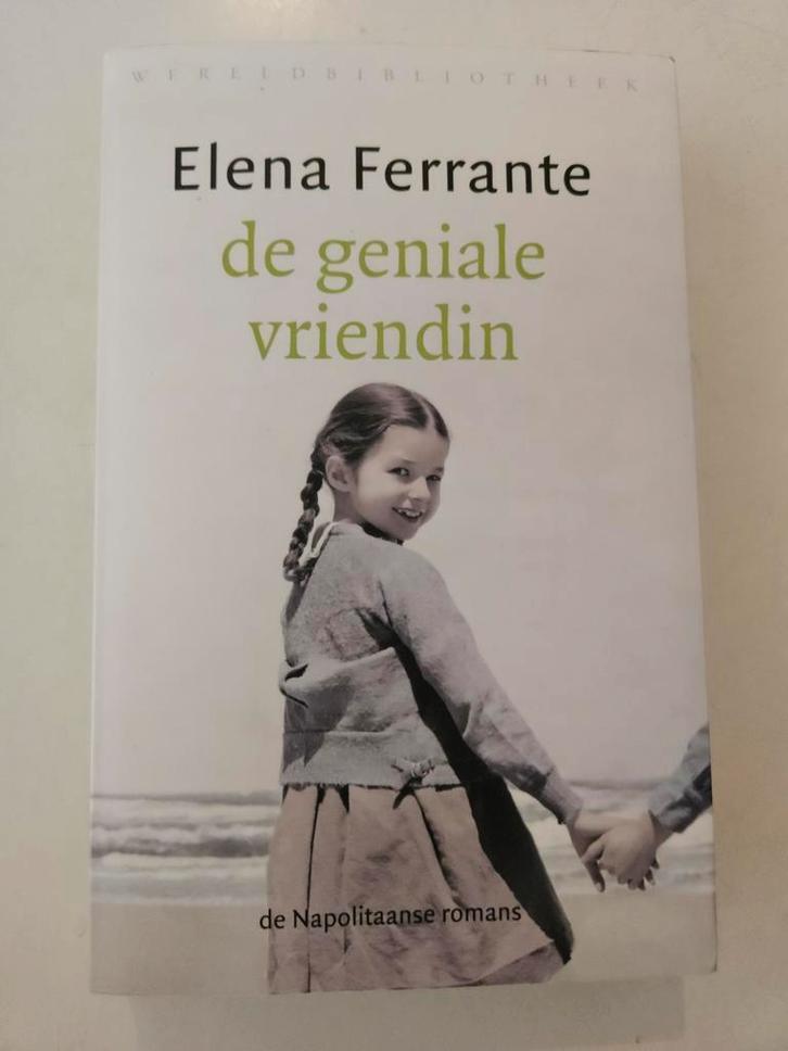 Elena Ferrante - De geniale vriendin, Boeken, Romans, Zo goed als nieuw, Ophalen of Verzenden