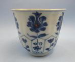 Antiek Chinees porselein kom met bloem decor, Antiek en Kunst, Ophalen of Verzenden