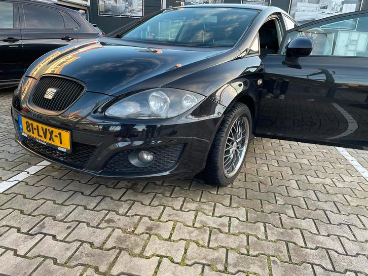 Seat Leon 1.2 TSI 77KW 2010 Zwart, Auto's, Seat, Particulier, Leon, Benzine, A, Hatchback, Handgeschakeld, Origineel Nederlands
