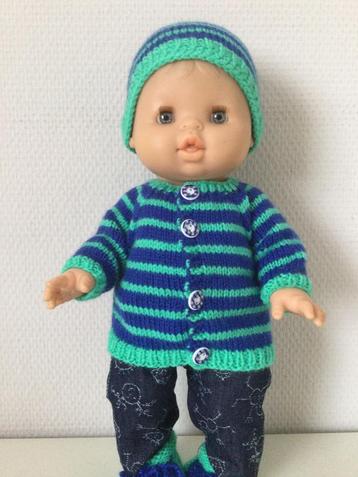 Leuk setje kleertjes voor de Reina Paola pop van 34 cm  beschikbaar voor biedingen
