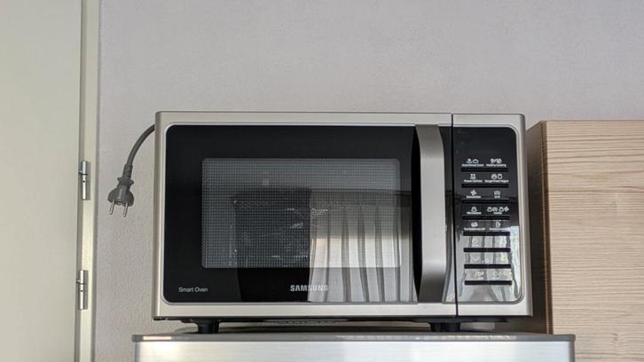 Samsung MC28H5015AS Combimagnetron, Witgoed en Apparatuur, Magnetrons, Zo goed als nieuw, Vrijstaand, Combimagnetron, 45 tot 60 cm