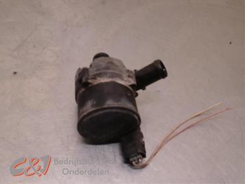 Extra waterpomp van een Renault Master beschikbaar voor biedingen