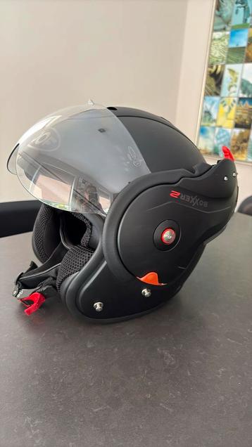 Roof Boxxer2 helm mat zwart maat S mooie scooter helm beschikbaar voor biedingen