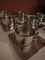 Italiaans design rvs espresso kopjes met schotel en lepel, Huis en Inrichting, Keuken | Servies, Overige materialen, Ophalen of Verzenden