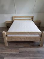 Steigerhouten bed., Huis en Inrichting, Slaapkamer | Bedden, Steigerhout, Tweepersoons, Zo goed als nieuw, 140 cm