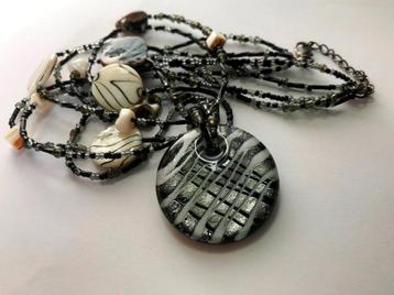 mooie Murano glazen hanger, Parelmoer aan zaad kraal ketting beschikbaar voor biedingen