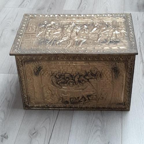 Antieke houten turf / hout kist met koper beslagen, Antiek en Kunst, Antiek | Woonaccessoires, Ophalen