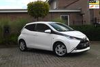 Toyota Aygo 1.0 VVT-i x-sport NL Auto Airco Cruise Camera 15, Voorwielaandrijving, Stof, 4 stoelen, Wit
