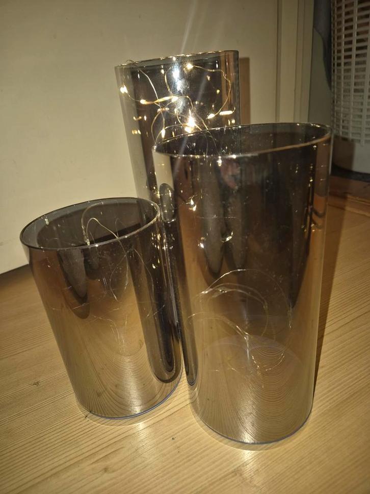 GRATIS.  Set zwarte vazen met sfeerverlichting, Huis en Inrichting, Woonaccessoires | Vazen, Ophalen of Verzenden
