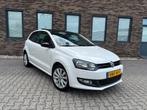 Volkswagen Polo STYLE 1.2 WIT 2011 Airco Pano Stoelverw, Voorwielaandrijving, Zwart, Stoelverwarming, 1198 cc