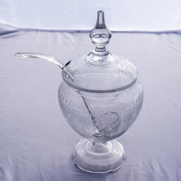 Antieke glazen terrine voor punch of bowl, met glazen lepel beschikbaar voor biedingen