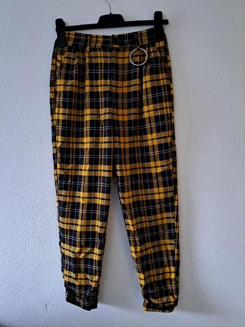 bershka broek maat s, Kleding | Dames, Broeken en Pantalons, Zo goed als nieuw, Maat 36 (S), Lang, Ophalen of Verzenden