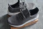 Adidas sportschoenen sneakers grijs 44 2/3, Kleding | Heren, Schoenen, Ophalen of Verzenden, Zo goed als nieuw, Overige kleuren