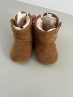 Baby uggs maat 18 zgan, Kinderen en Baby's, Ophalen, Zo goed als nieuw, Meisje, Schoentjes