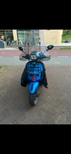 Vespa sprint full option, Fietsen en Brommers, Scooters | Vespa, Ophalen, Zo goed als nieuw, Benzine, Vespa S