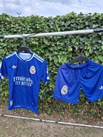 Real madrid voetbaltenue/M bappe/152/Nieuw, Sport en Fitness, Voetbal, Maat XS of kleiner, Ophalen of Verzenden, Nieuw, Set