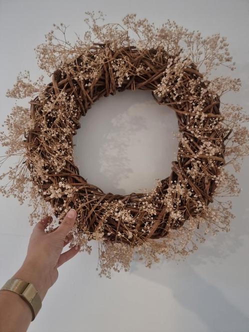 Vintage bloemenkrans met witte gedroogde bloemen, Huis en Inrichting, Woonaccessoires | Kransen, Zo goed als nieuw, Ophalen of Verzenden