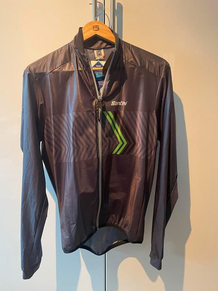Santini Regenjas Wielrennen - Maat L - Nieuw!, Kleding | Heren, Sportkleding, Nieuw, Hardlopen of Fietsen, Maat 52/54 (L), Grijs