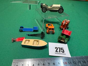 275 Lesney div knutsel materiaal boot melkwagen oldtimer enz beschikbaar voor biedingen
