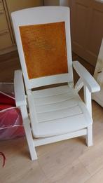 4 Grosfillex tuinstoelen met rode Oxford kussens, Ophalen, Zo goed als nieuw, Kunststof, Verstelbaar