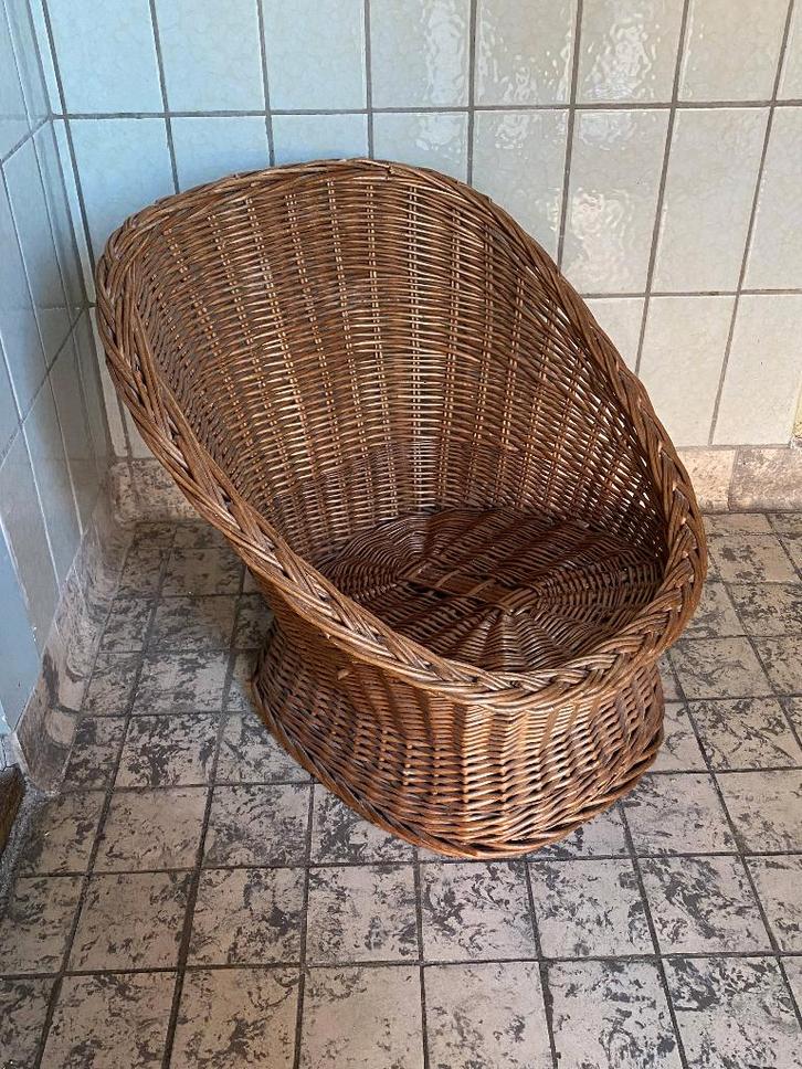 vintage rieten rotan kinderstoel 1970 wilgentenen, Kinderen en Baby's, Kinderstoelen, Gebruikt, Overige typen, Ophalen of Verzenden