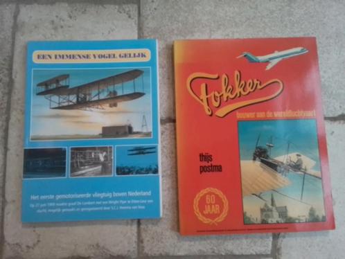 2 x boek vliegtuigen    A, Boeken, Vervoer en Transport, Zo goed als nieuw, Ophalen of Verzenden