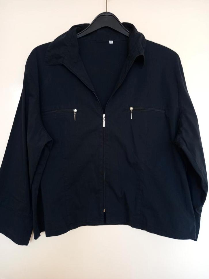 Zwarte stretch blouse maat 44-46, kort model met ritssluitin, Kleding | Dames, Blouses en Tunieken, Zo goed als nieuw, Maat 42/44 (L)