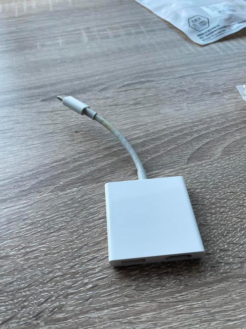 Xiaomi HDMI-TypeC, Computers en Software, Pc- en Netwerkkabels, Zo goed als nieuw, Ophalen of Verzenden