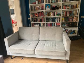 GRATIS! 2 1/2 zitsbank + fauteuil grijs.