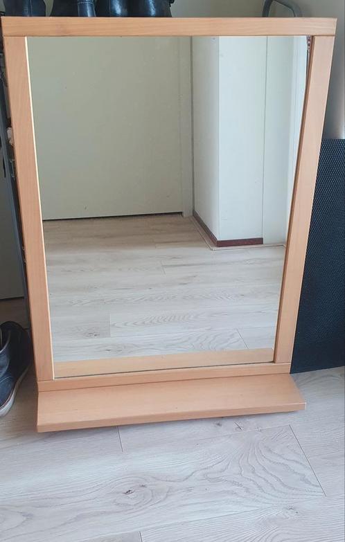 Houten spiegel 60 x 80 cm, met verwijderbaar plankje, Huis en Inrichting, Woonaccessoires | Spiegels, Gebruikt, 50 tot 75 cm, Minder dan 100 cm