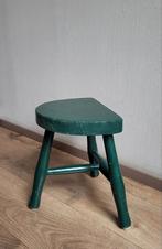 Oud groen houten krukje - driepoot, Ophalen of Verzenden, Gebruikt, Hout