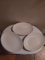 Wedgwood Windsor 3 vleesschaaltjes, Ophalen of Verzenden, Zo goed als nieuw, Porselein, Kop en/of schotel