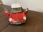 Rode Mini Modelauto 1/18 Solido, Hobby en Vrije tijd, Modelauto's | 1:18, Ophalen of Verzenden, Zo goed als nieuw, Auto, Solido