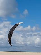Ozone R1 V1 11M Kite only, Watersport en Boten, Kitesurfen, Gebruikt, Geen board, Kite, 11 m²