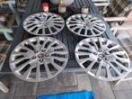 vier 17 inch orginele wieldoppen Peugeot, Auto diversen, Wieldoppen, Ophalen, Zo goed als nieuw